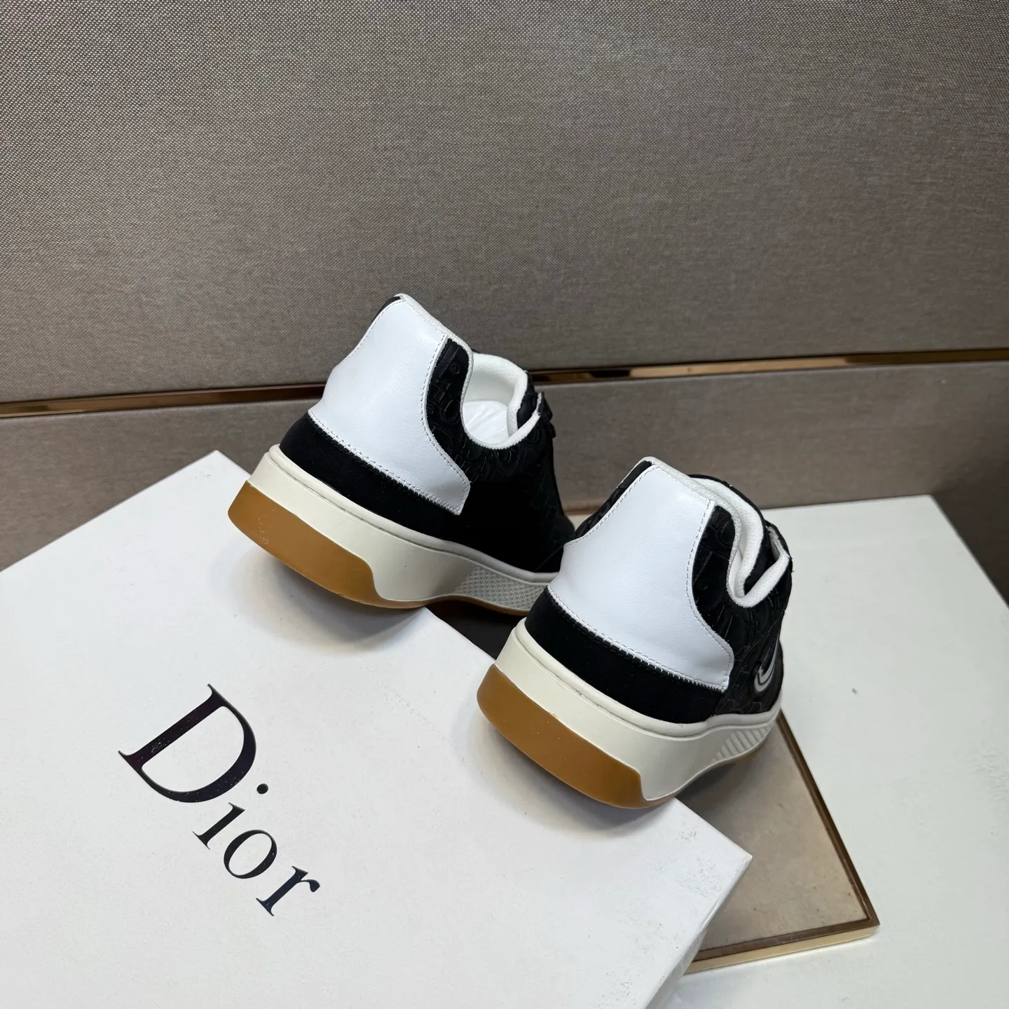 Men's men's shoes 💰pp380 [Dior~] Men's casual shoes 2025z cabinet sales simultaneously 🔶Size: 38-44 #️⃣ 🔷4 colors🔜The upper is made of multi-material splicing➕Mesh lining, comfortable and breathable, sole: original comfortable and wear-resistant outsole, ⚠️real thing📱photographed🎬real thing is better📢📢📢